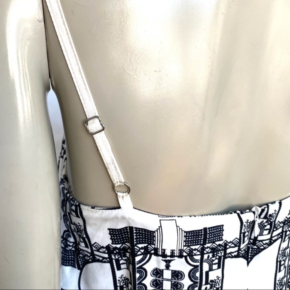 MAURIE & EVE RETRO PRINT MAXI DRESS - Picture 9 of 14